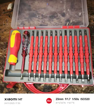 Set de destornilladores aislados