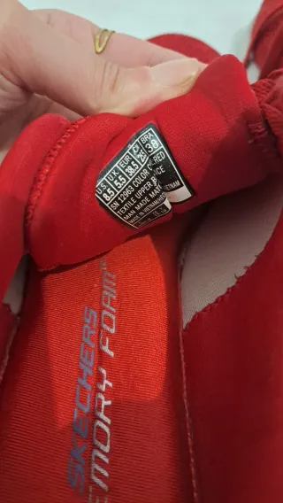 Zapatillas Skechers Mujer Rojas y Blancas