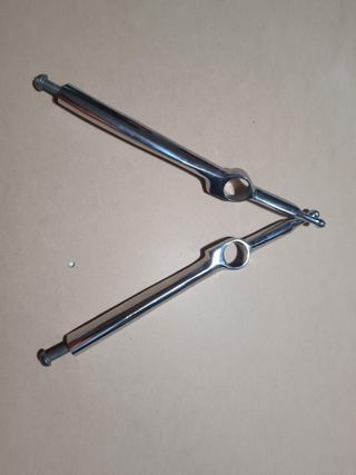 Montanti parabrezza artigianali in ottone cromato