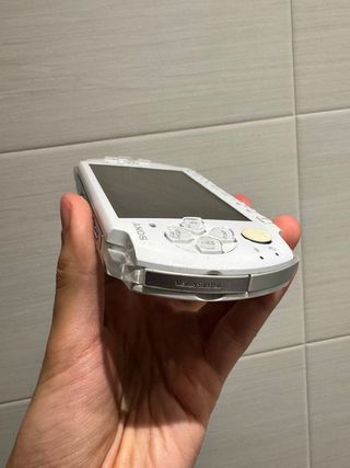 PSP 3000 Blanca + 64GB + Batería Nueva