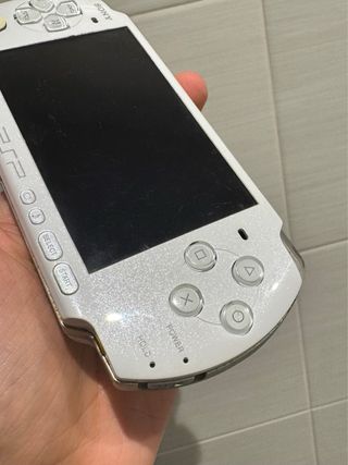 PSP 3000 Blanca + 64GB + Batería Nueva