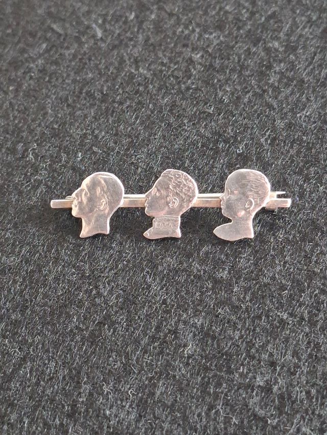 Broche Antiguo Alfonso XIII Plata