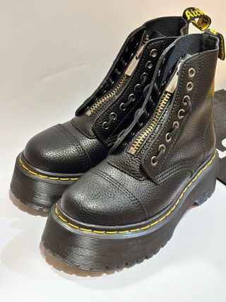 Botas Dr. Martens con cremallera de cuero