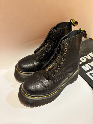 Botas Dr. Martens con cremallera de cuero