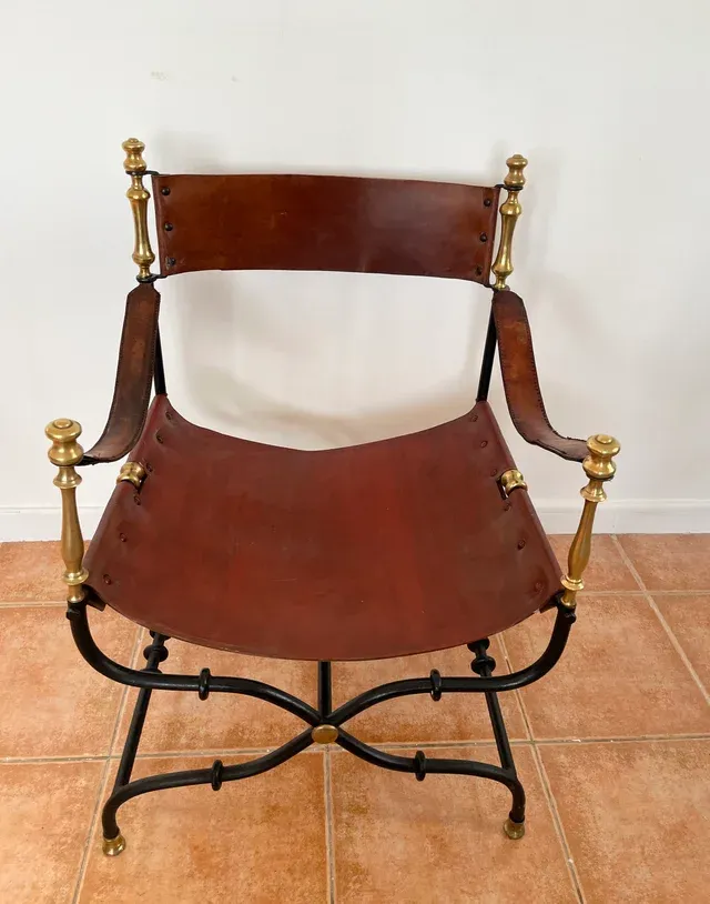Silla Renacimiento Cuero y Bronce