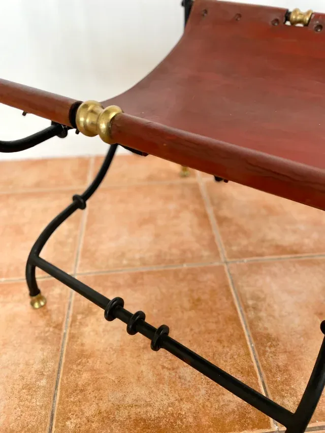 Silla Renacimiento Cuero y Bronce