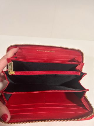 Cartera Victorio & Luchino Roja Cocodrilo