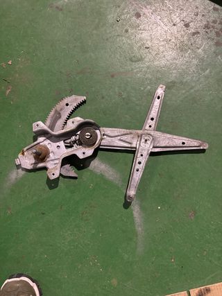 Elevalunas manual Land Rover TD5 Dcho