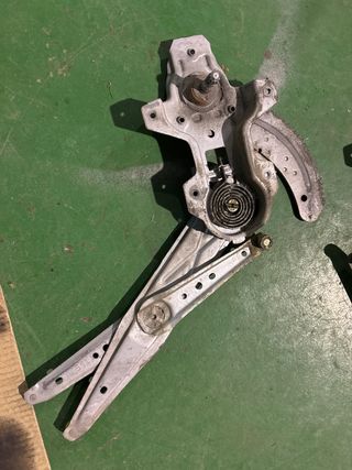 Elevalunas manual Land Rover TD5 Dcho