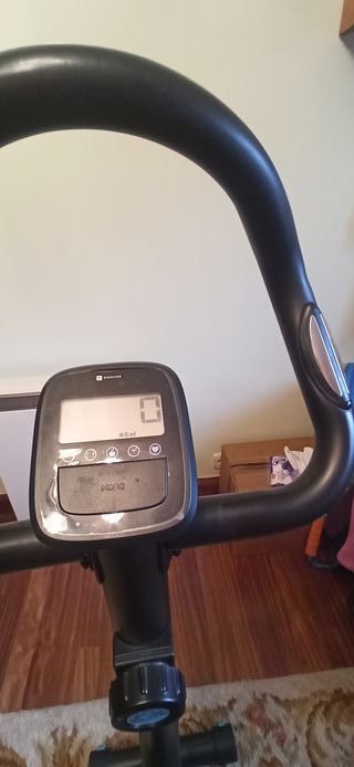 Bicicleta Estática Domyos Essential 04