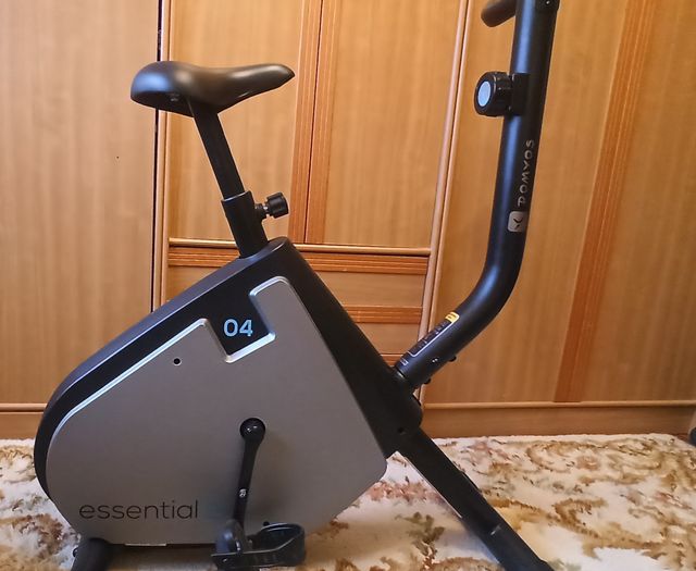 Bicicleta Estática Domyos Essential 04