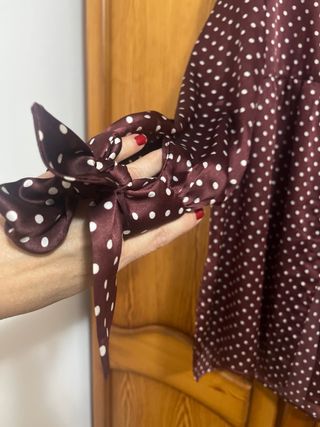 Camisa Zara Basic lunares borgoña