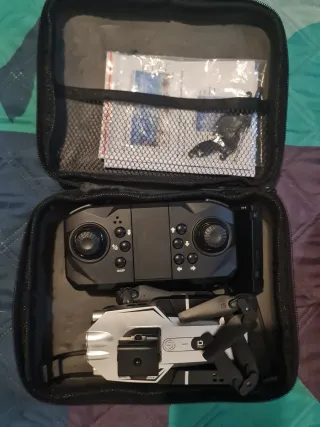 Dron Plegable con Mando