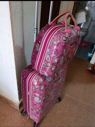 Maleta de cabina con neceser