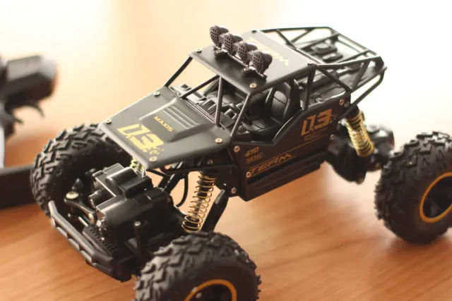 Todoterreno radiocontrol 4x4.