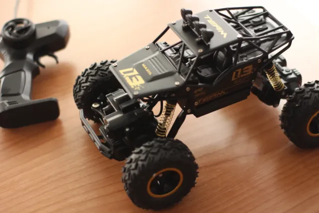 Todoterreno radiocontrol 4x4.