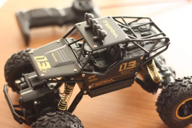 Todoterreno radiocontrol 4x4.