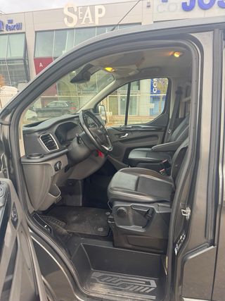 Ford Tourneo Custom sport