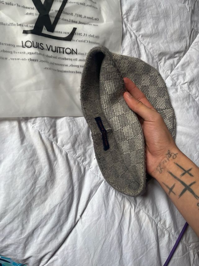 Gorro Louis Vuitton Invierno Gris Beige