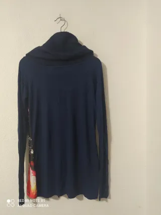 Blusa Salsa Azul con Estampado Multicolor