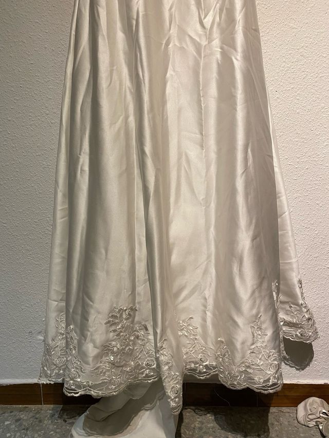 Vestido de Novia Blanco y Plateado