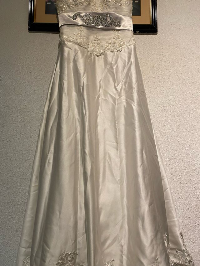 Vestido de Novia Blanco y Plateado