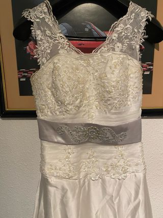 Vestido de Novia Blanco y Plateado
