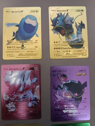 Pack Cartas Pokémon de diferentes ediciones.