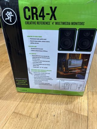 Mackie CR4-X Reference Series 4″