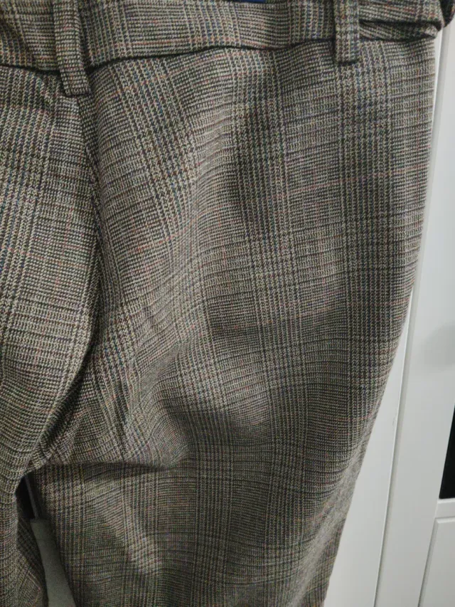 Pantalón de chica a cuadros