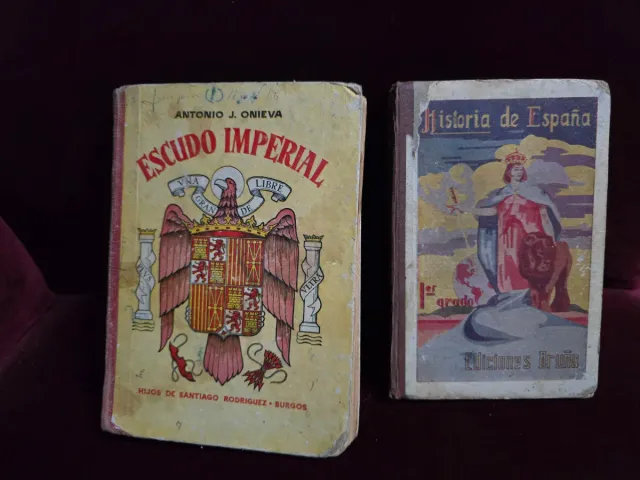 Libros Escolares Antiguos 1939-1946