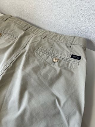 Pantalones beige pinzas talla 44