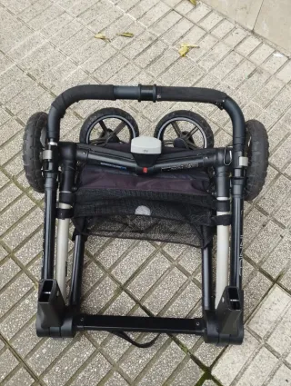 Silla y capazo bebé negro de Jané