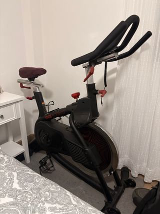 Bicicleta Estática VS900 by DOMYOS Del año 2020