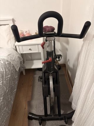 Bicicleta Estática VS900 by DOMYOS Del año 2020