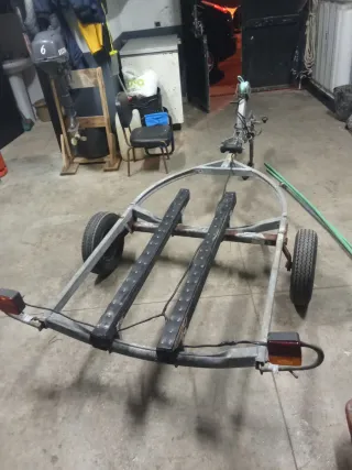 Remolque moto de agua