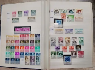 Álbum de Sellos España +900 sellos nuevos