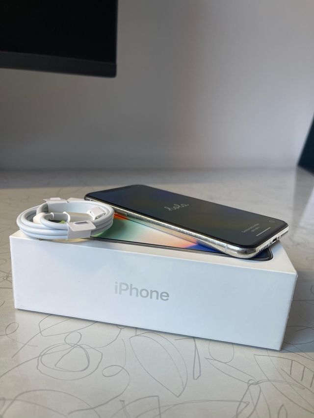 iPhone X 256 GB Bianco - Perfetto