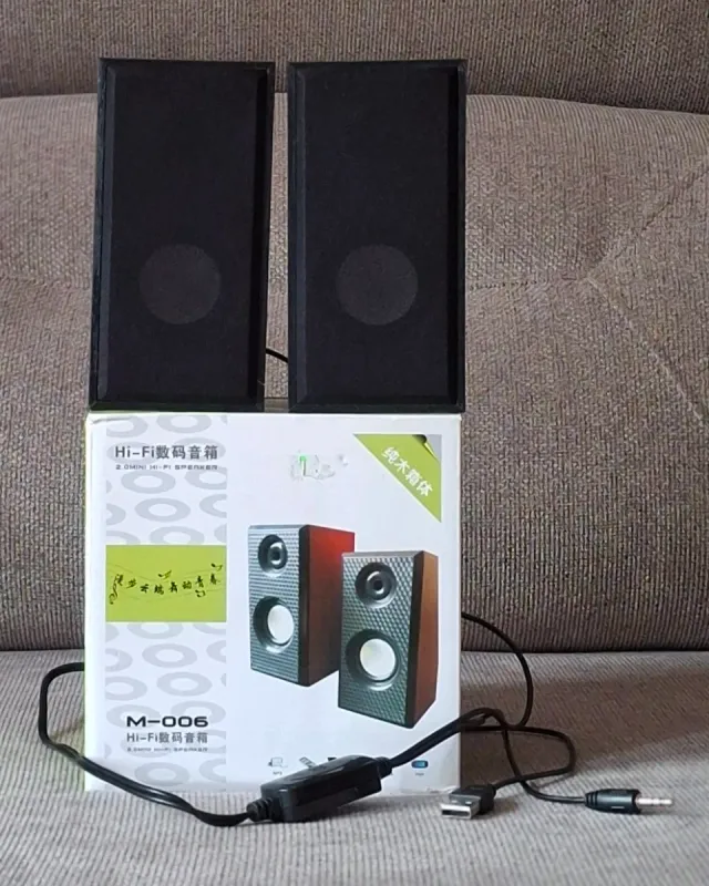 Altavoces M-006 Hi-Fi USB