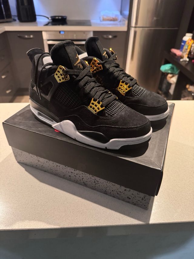 Jordan Retro 4 Royalty Nero Dorato