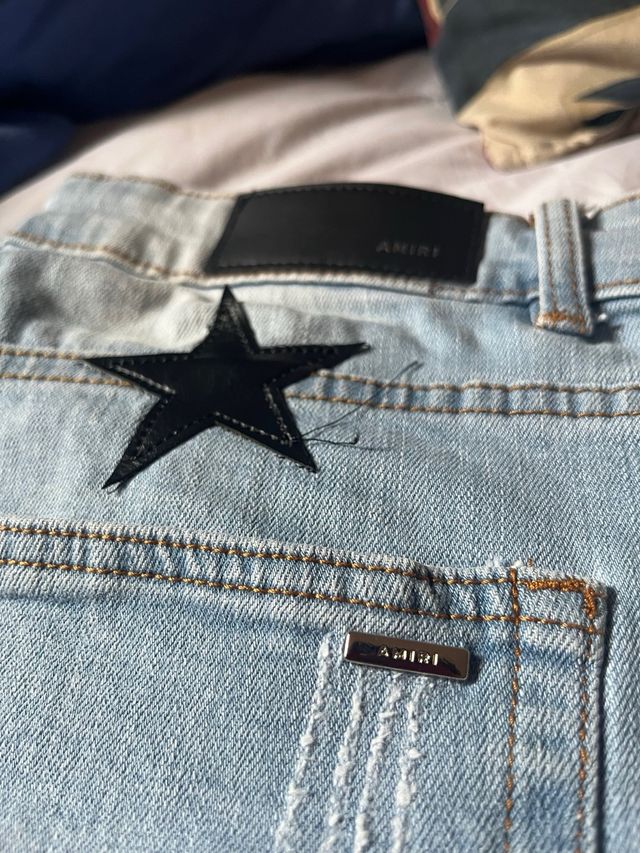 Pantalones vaqueros Amiri con estrellas