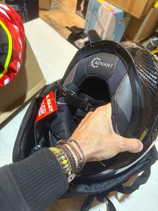 Casco de moto integral carbono LS2. Carbono.