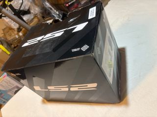 Casco de moto integral carbono LS2. Carbono.