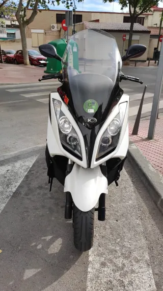 Kymco Superdink 125 ABS Scooter