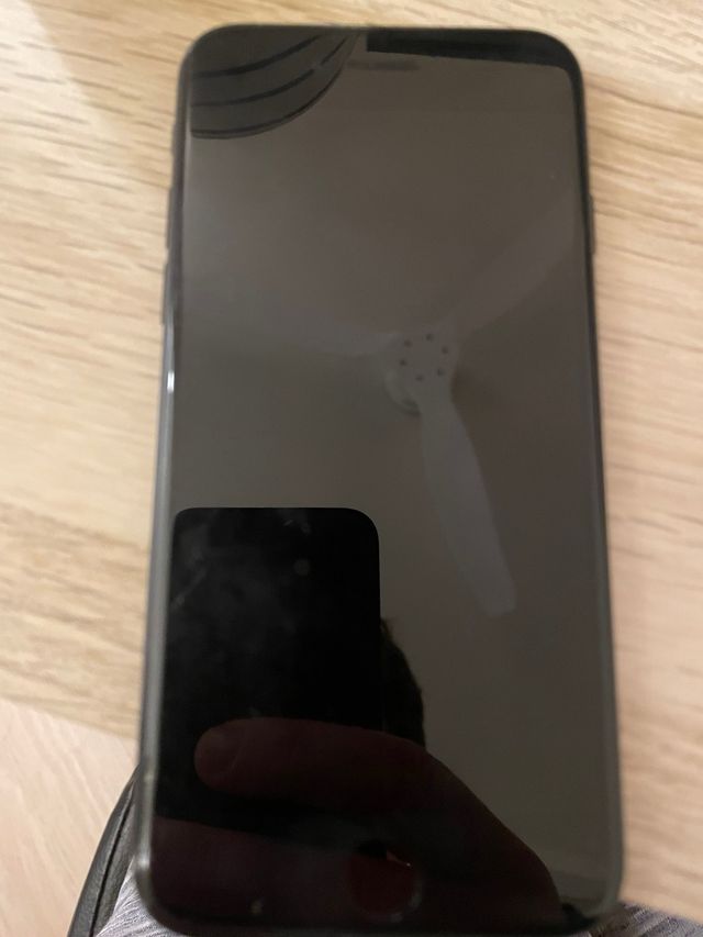 4 iPhones - Recebe todos os 4 por €179