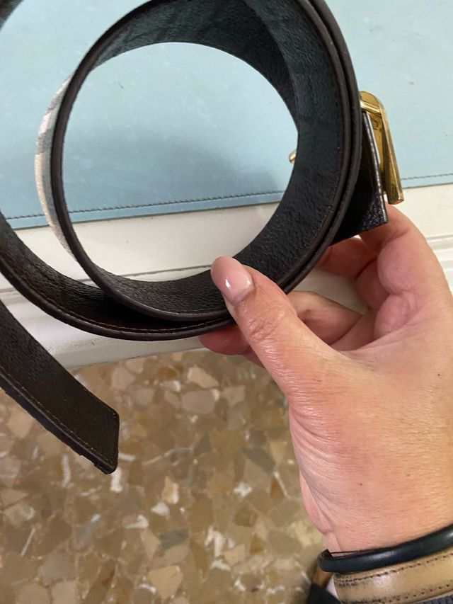 Cintura Burberry Beige e Oro