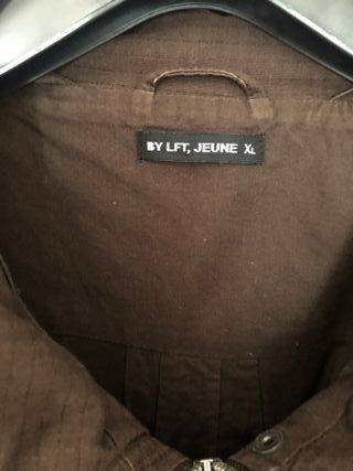 Cazadora marrón mujer