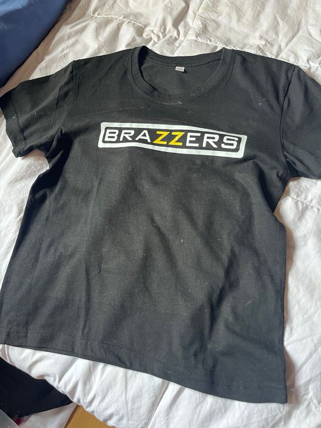 Camiseta Estampado Brazzers Negra
