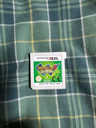 Nintendo 2DS Bianca + 11 Giochi + Caricatore