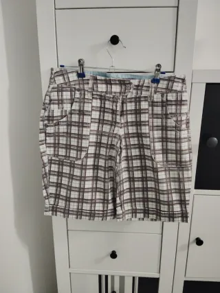 Pantalón corto cuadros chica